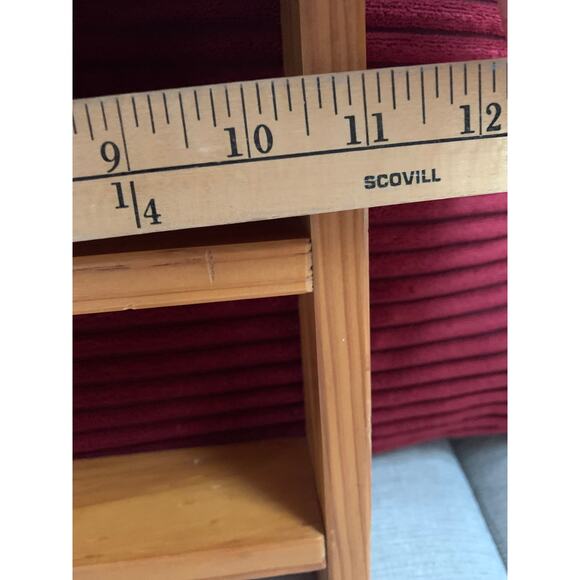 Adorable Small Pegged Wood Shelf Heart Cutouts 3 Tier Vintage - Picture 7 of 8